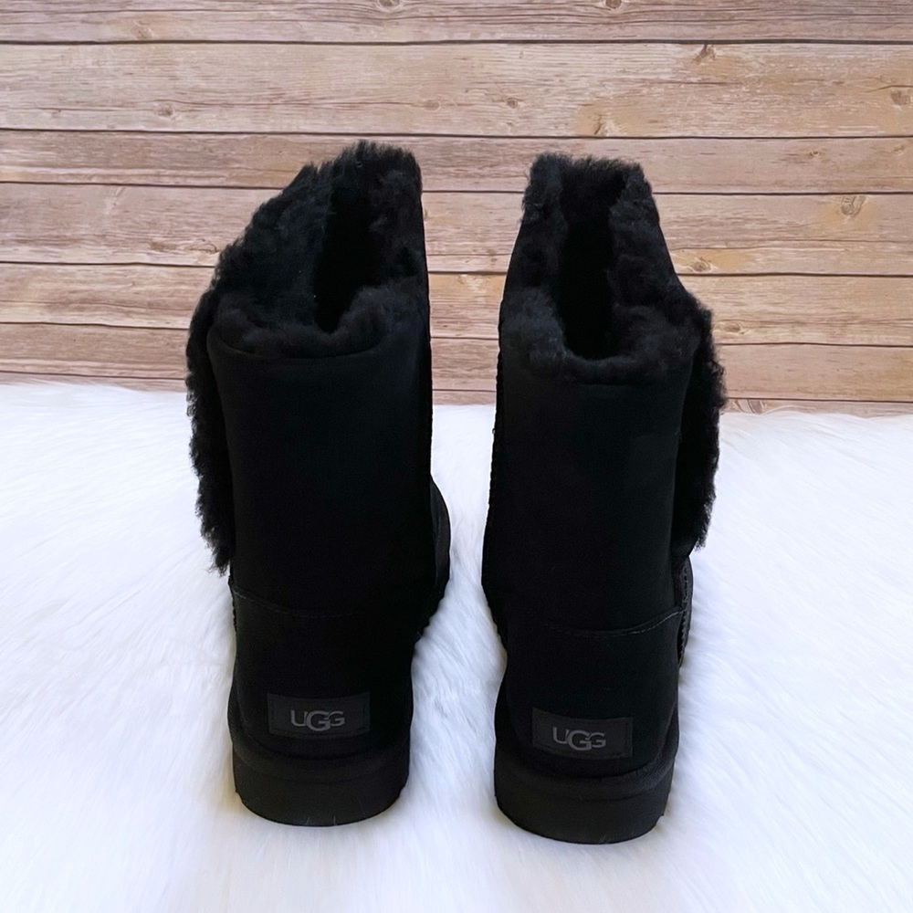 UGG Women’s Bailey Snaps Black Suede Boots - Picture 3 of 10